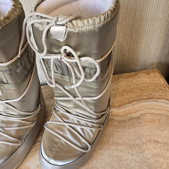 Moon Boot Icon Glance Snow Boots - Picture 10 of 16